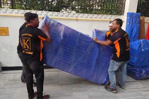 Katiyar Packers Movers Unloading