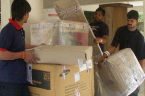 Khushi-packers-and-movers-packing