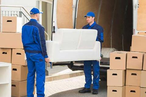 Kushagra-Packers-And-Movers-Loading