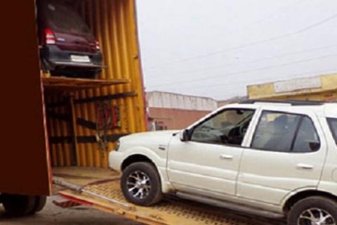 LRC-packers-and-movers-car-relocation