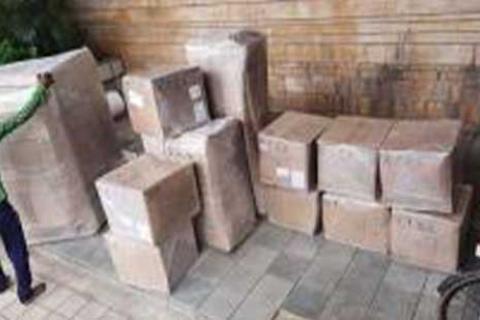 Laxmi Packers Movers Unloading