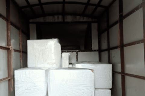 Ludo-packers-and-movers-Loading