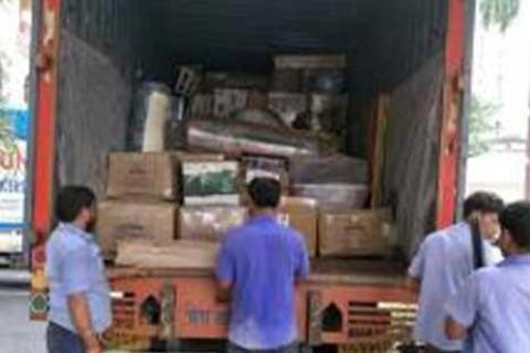 M Shine World Cargo Packers Movers Loading