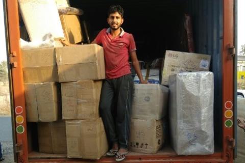 Mamta-packers-and-movers-loading