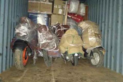 Manan-packers-and-movers-bike-loading