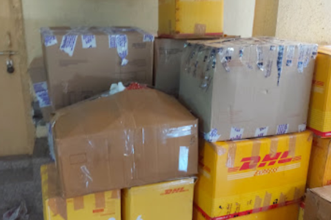 Maxis-Packers-and-Movers-Packed