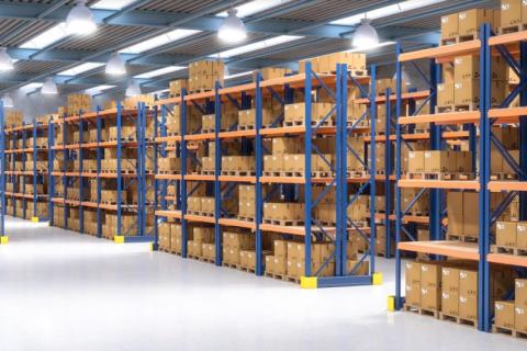 Mighty-cargo-packers-and-movers-loading