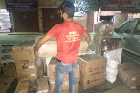 Mohan-packers-and-movers-shifting