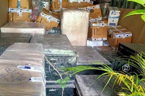 Monika-Packers-Movers-Loading.jpg