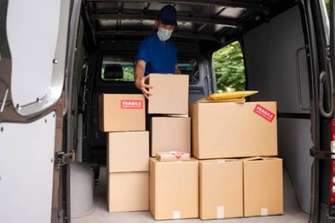 Movemaster-packers-and-movers-loading