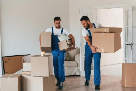 Moving-mart-packers-and-movers-household-shifting