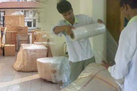 Nesle-Logistics-Packers-Movers-Packing