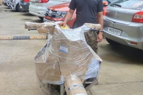 Nidhi-packers-and-movers-bike-shifting