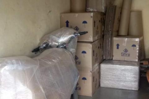 Omkar-packers-and-movers-loading