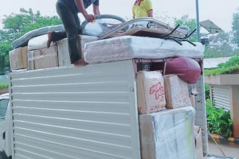 Omm-Sai-packers-and-movers-household-shifting