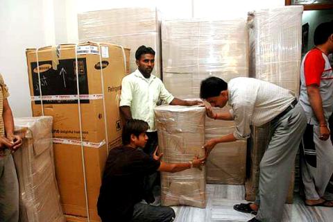 PRC-Cargo-packers-and-movers-packing