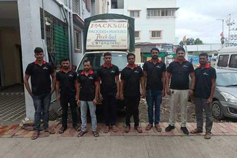PackSol-Packers-Movers-Team01.jpg