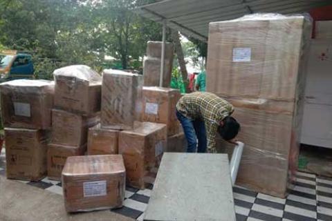 Packers Movers Kolkata Packing