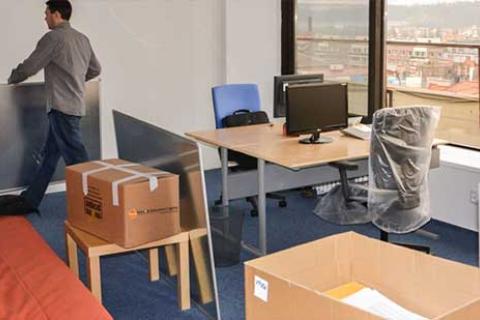 Paradise-Packers-Movers-OfficeShifting.jpg