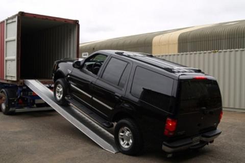 Perfect-packers-and-movers-car-relocation