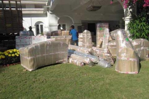 Pickford Packers Movers Loading