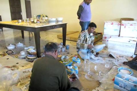 Prashant-packers-and-movers-packing