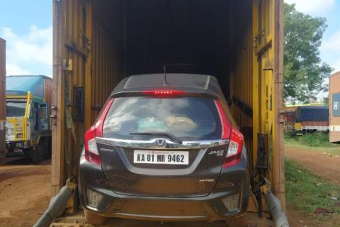 RJ-Logistics-Cargo-Movers-car-shifting