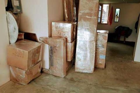 RVL Packers Movers Loading