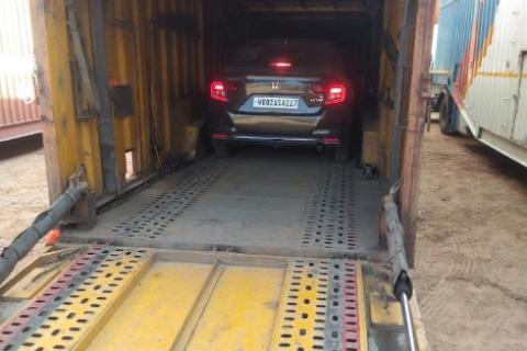 Rathi-packers-and-movers-car-relocation