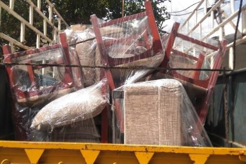 Rathi-packers-and-movers-loading
