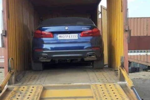 SRS-Packers-and-Movers-car-relocation