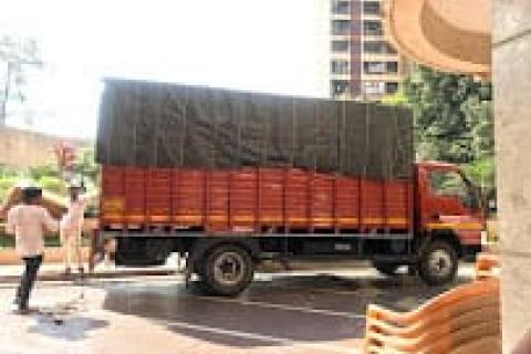 SS-packers-and-movers-transport-services