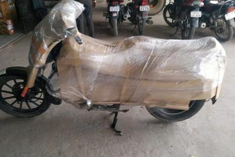 Sakshi-packers-and-movers-bike-relocation