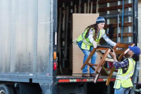 Shantha-packers-and-movers-loading