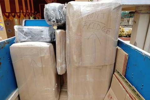 Shree Maya Relocation Logistic Loading