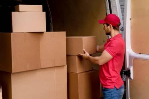 Shri-Durga-Packers-and-movers-loading