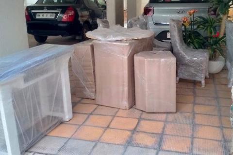 Siddhivinayak-Packers-and-Movers-house-shifting