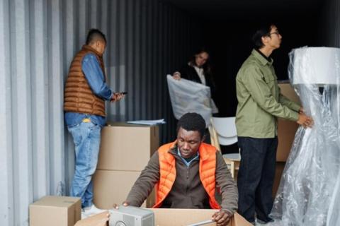 Sindhu-packers-and-movers-packing