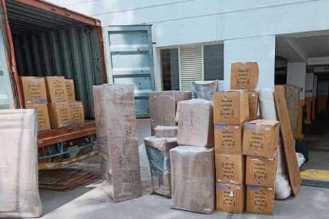 Speed Cargo Movers Loading