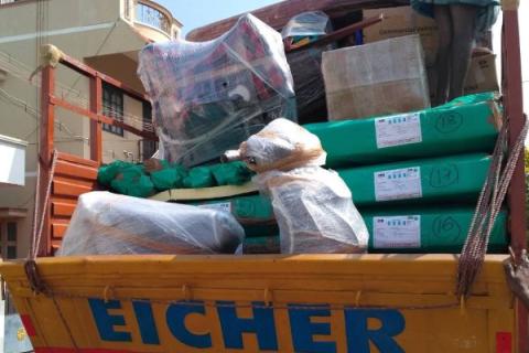Sri-hari-packers-movers-loading