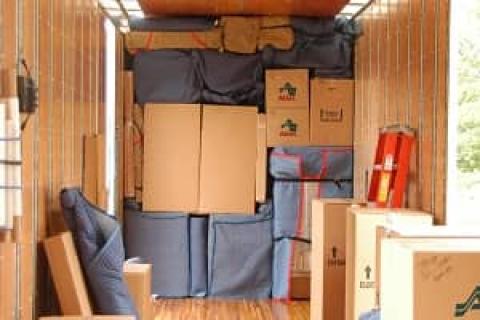 Star-India-packers-and-movers-loading