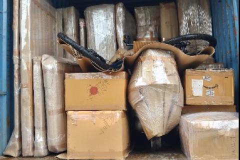 Suncity-relocation-packers-and-movers-loading