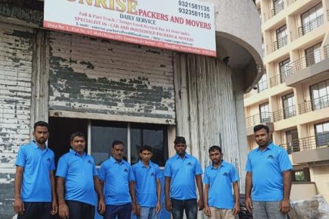 Sunrise-packers-and-movers-team