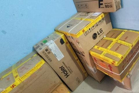 Swastik-packers-and-movers-packing