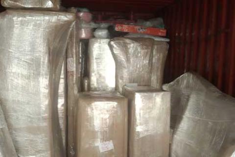 Trans Movers Packers Loading