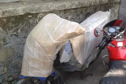 Trihut-packers-and-movers-bike-packing