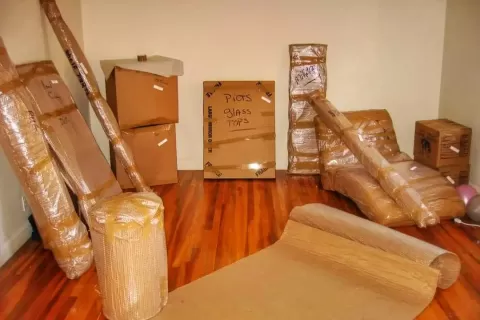 US-cargo-packers-and-movers-packing-1