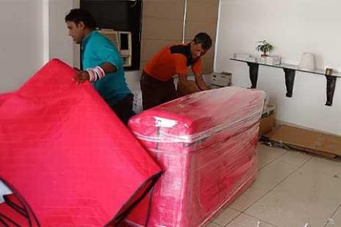 Universal Packers Movers Services Patna Packing