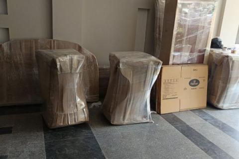 Universal-packers-movers-house-shifting
