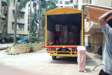 V-move-packers-and-movers-transport-services